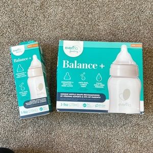 4 Pack Evenflo Baby Bottles